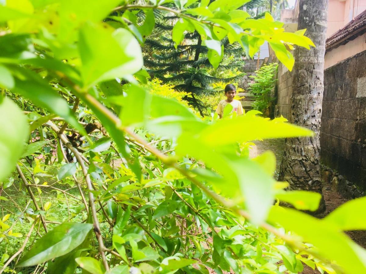 Ganesh House Ayurveda Homestay Kovalam Eksteriør billede